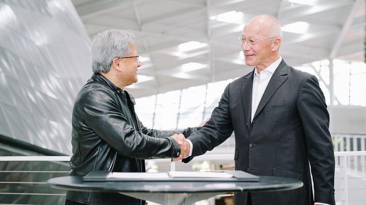 JLR_NVIDIA_Partnership_Thierry Bolloré CEO Jaguar Land Rover_Jensen Huang CEO NVIDIA__160222