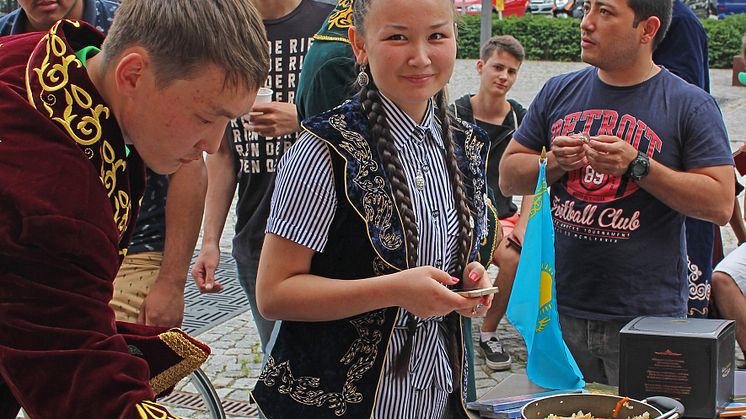 Der Internationale Nachmittag ist immer ein Podium kultureller Vielfalt. © TH Wildau / Bernd Schlütter