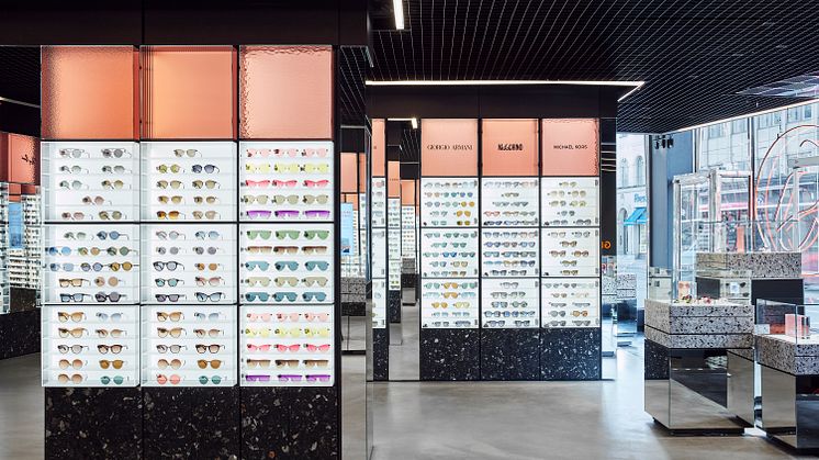 Studio Stockholm har utvecklat ett nytt koncept för Synsams flag ship store vid Norrmalmstorg.