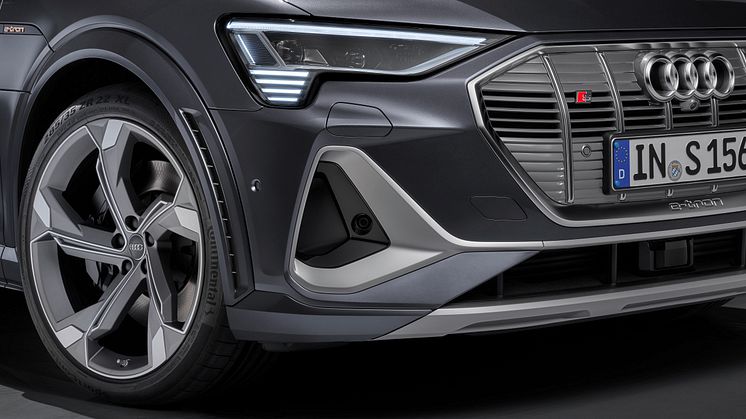 Audi e-tron S Sportback med digitale matrix LED-forlygter