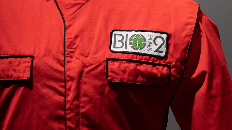 Material from Biosphere 2: Boiler suit, photos, log book, medal, 1991-1994