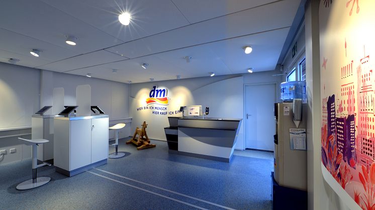 Modularer Pop-up-Shop von dm - Innenansicht