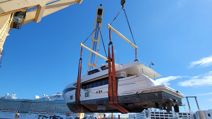 YSS provides a unique service as the only company to completely specialize in yacht handling and logistics in Port Everglades.