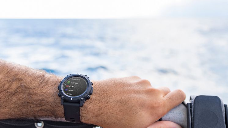 Garmin_Descent G2_Black_6.jpg