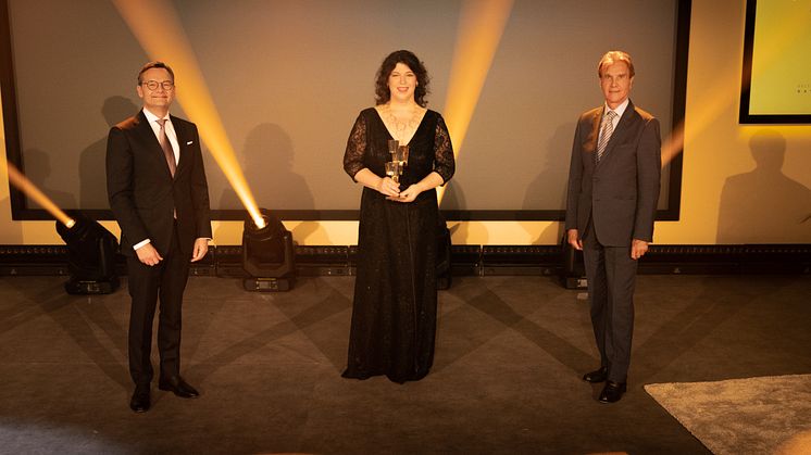 mayer-christa-statue-kulturpreis-bayern-2020-copyright-simon-leibl