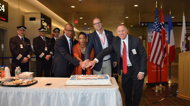 Försäljningsdirektör Lars Sande tillsammans med Thierry Gargar (Guadeloupe Islands Turism), Sandra Venite (US Director of Guadeloupe) ochTodd Smith (Director of Airport Operations)