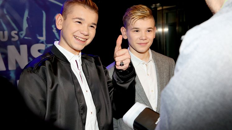 Marcus & Martinus på svenska galapremiären av filmen "Tillsammans mot drömmen".