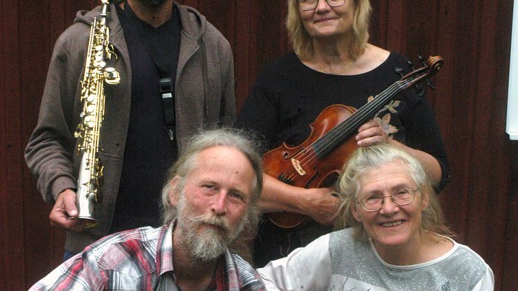 LucasScheffoldmedband.jpg