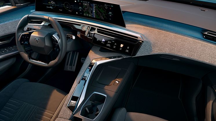 PEUGEOT_E_3008_2306STYP_001