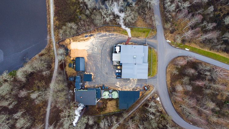 För att trygga leveransen av fjärrvärmen till kunderna i Nora har Solör Bioenergi investerat i en ombyggnation av fjärrvärmeledningarna i Nora. Foto: Finemanget