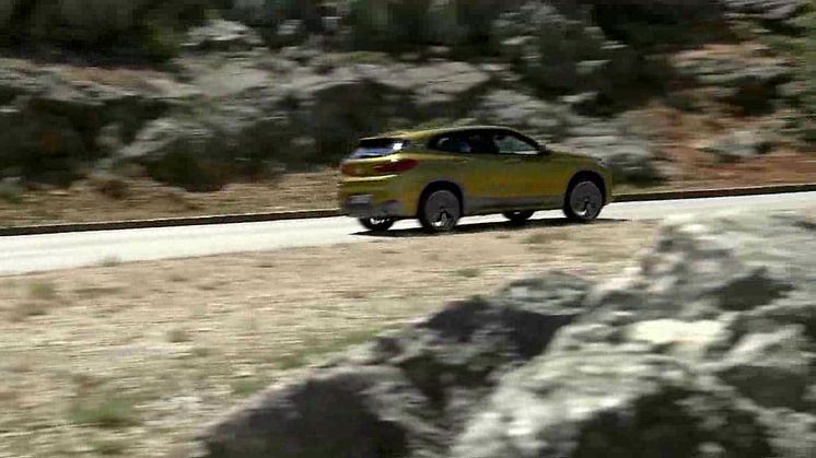 HELT NYA BMW X2