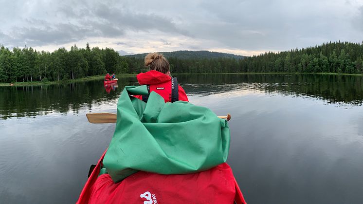 PADLELYKKE: Kanopadling en fantastisk fin måte å opplev marka på som gir uforglemmelige øyeblikk.