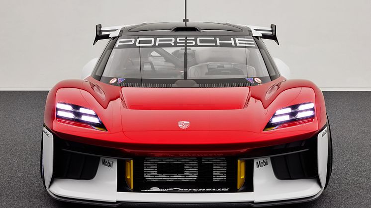 06 Porsche Mission R.jpg