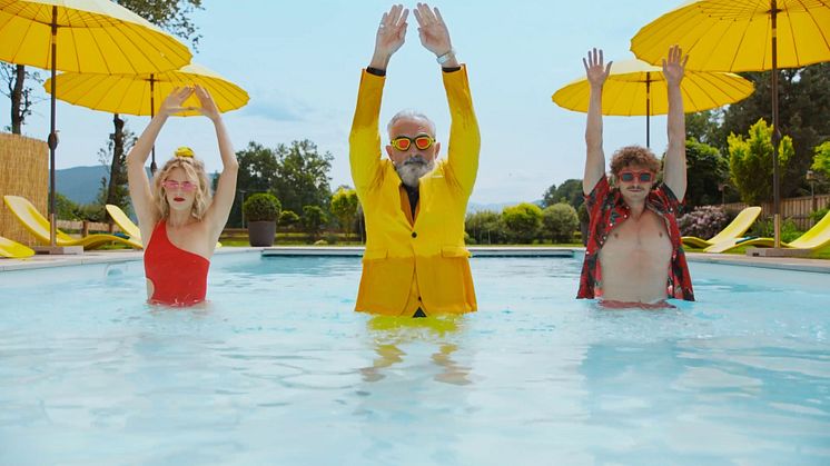 POOL Man Tanzeinlage im Pool Musikvideo - POOL Man Song