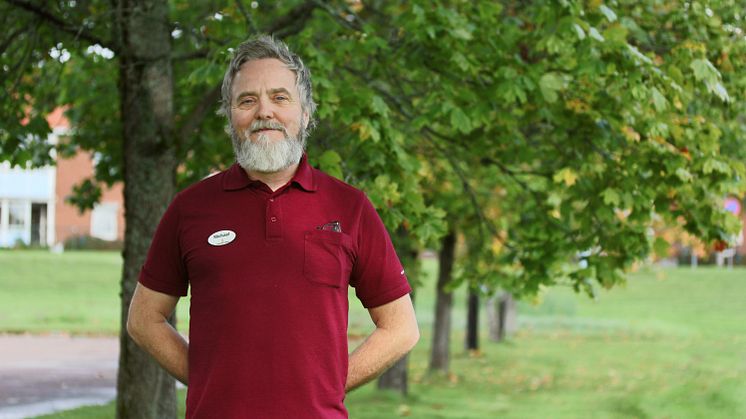 Michael McGowan, undersköterska i Karlstads kommuns hemtjänst.