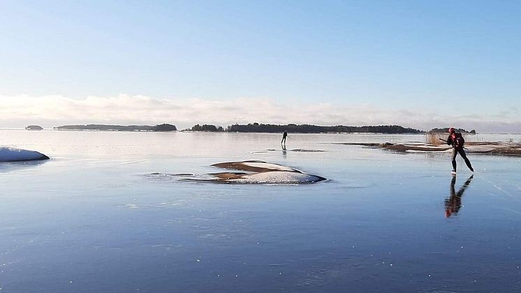 Med rätt förberedelser kan utflykten på isen vara en fin upplevelse. Foto: Mimmi Mikic