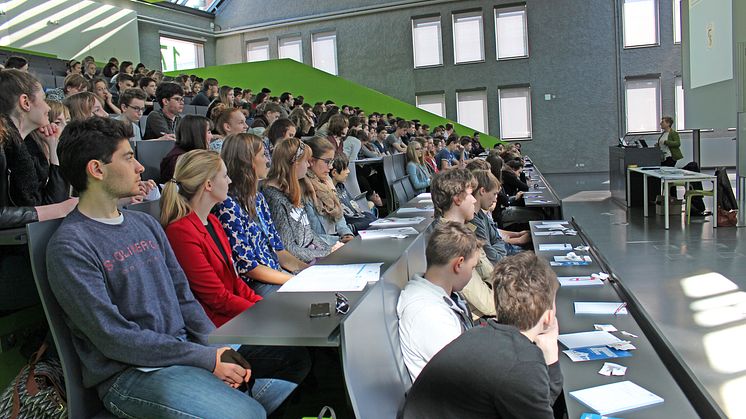 Schnuppervorlesungen, Workshops und Schülerlabore am Zukunftstag für Mädchen und Jungen