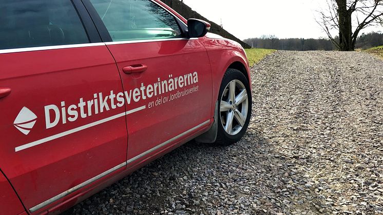  Beredskapsveterinären kommer, när det är möjligt, att utgå hemifrån och ha nödvändig utrustningen med i bilen. Foto: Distriktsveterinärerna.