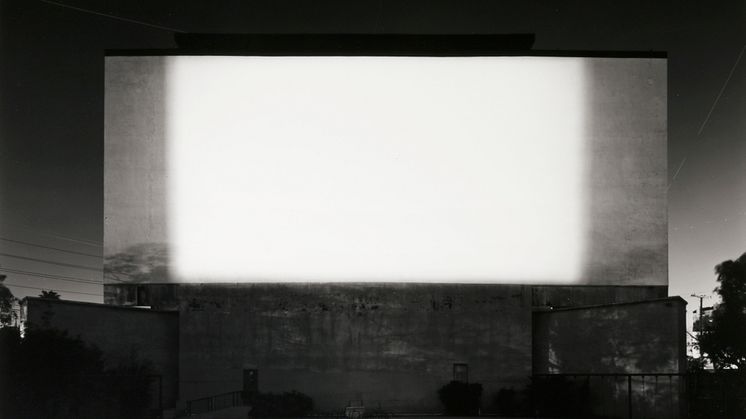 Hiroshi Sugimoto: "Centinela Drive-In, Los Angles"