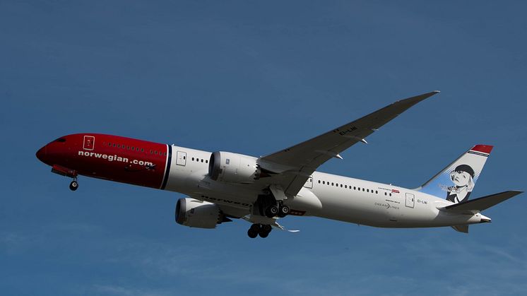 Dreamliner 787-9 EI-LNI "Greta Garbo" despegando de Seatlle.