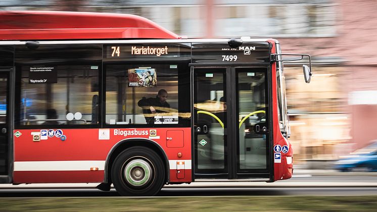 Risker och möjligheter när städer byter biogas mot el i kollektivtrafiken