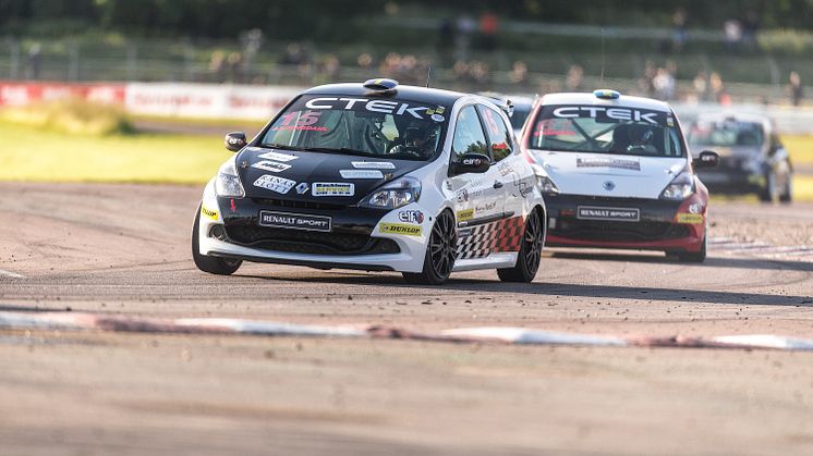 Guldläge i junior-SM för årets nykomling i Renault Clio Cup
