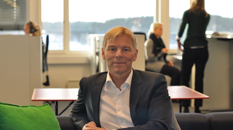 Robert Berg, Adm. Dir., Instabank