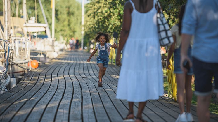 Nu öppnar Göta kanal – här är årets semestertrender
