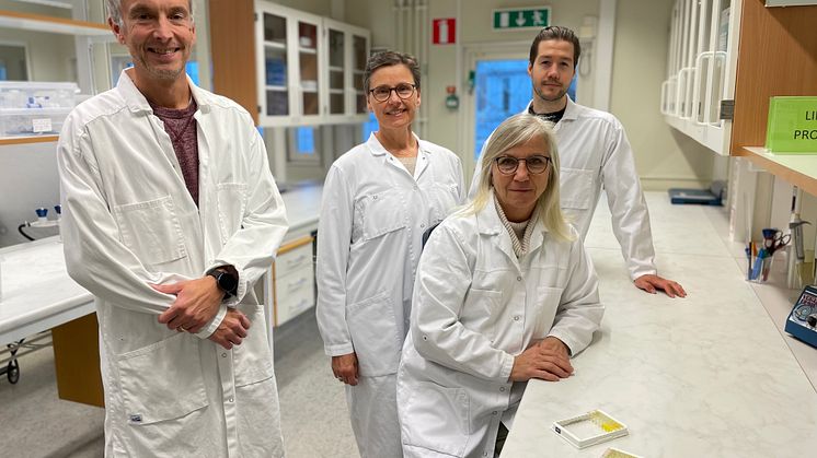 UmanDiagnostics expanderar sina lokaler i Umeå med 180 kvadratmeter. Niklas Norgren, VP och Managing director tillsammans med Eva Söderström, Carola Falk och Andreas Gunnarsson som alla jobbar med kvalitetskontroll. 