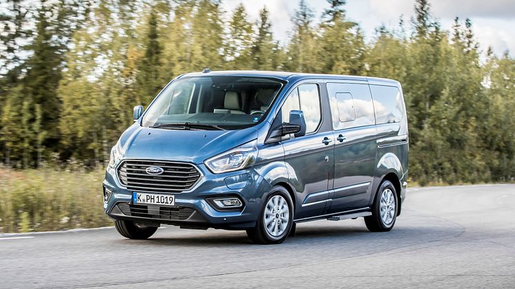 Tourneo_Custom_PHEV_036