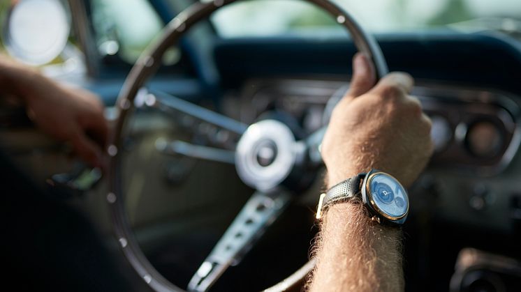 FORD_2017_Mustang_Watch_14