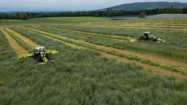 The CLAAS DISCO 9700 combines high throughput with operator comfort and maximum versatility