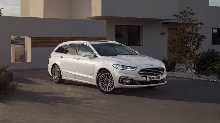 2019FordMondeo-Hybrid_07
