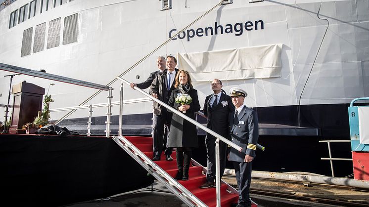 Søren Poulsgaard Jensen, CEO Scandlines / Simon Borrows, øverste chef 3i / Sally Borrows, gudmor / Thomas Andersen, CEO FAYARD A/S,  Christian B. Jensen, kaptajn