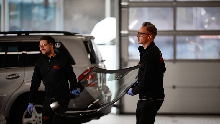 Utforska internationella möjligheter: som bliglastekniker hos Carglass® kan du arbeta över hela världen