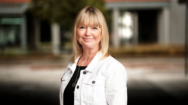 "Jag var tvungen att skriva den här boken", säger Lotta Lögren, professor i sexologi på Malmö universitet, som i vår släpper en ny bok om nätdejting. 