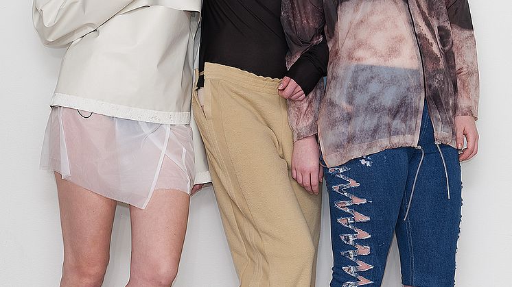 Emma Röstlund (front)