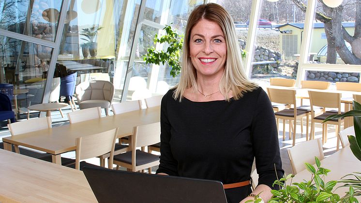 Hanna Reilly jobbar dagligen med frågor kring IT-säkerhet och berättar om fördelarna med att välja en molnbaserad driftlösning.