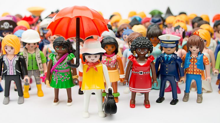 Kleine Heldin ganz groß: 40 Jahre PLAYMOBIL-Frau