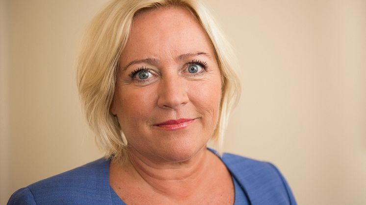 Rädda Barnens generelasekreterare kommenterar beslutet i riksdagen.