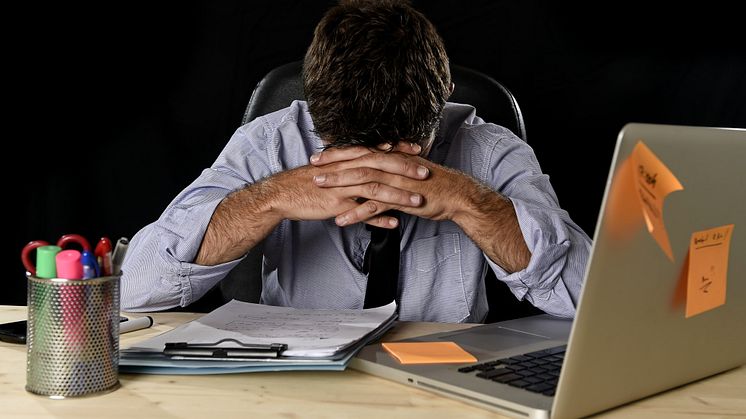 Simployer deler innsikt i årsaker, symptomer og tiltak du bør kjenne til for å redusere eget og medarbeidernes stress. FOTO: Dreamstime.