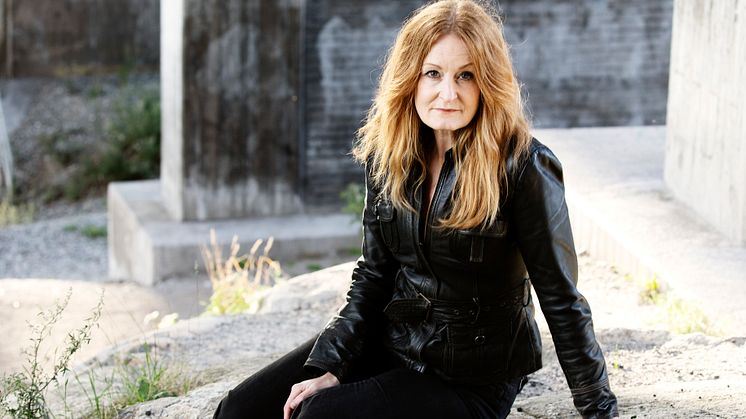Anna Stadling släpper albumet "Långt ifrån ensam" idag. Foto: Sara Appelgren
