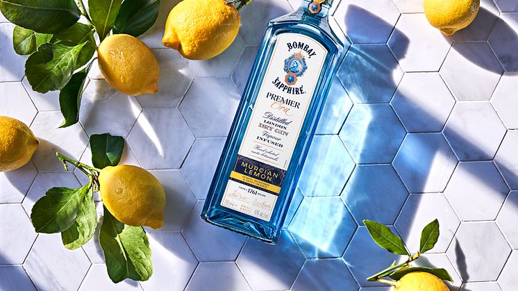Nye BOMBAY SAPPHIRE PREMIER CRU MURCIAN LEMON En premium, håndlaget gin som feirer Murcia-sitrus