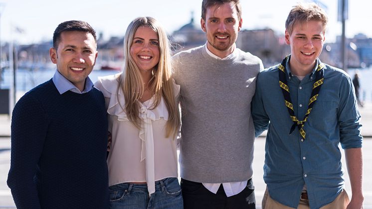 Årets Kompassrosstipendiater: Omid Mahmouidi, Paulina Olsson, Gustav Plantin, Julius Kramer. Foto: Nathalie Malic/Stiftelsen Ungt Ledarskap