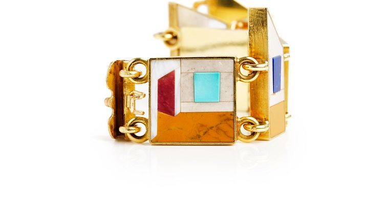 Ole Bent Petersen- Unika smykkesæt af 18 kt. guld bestående af armbånd og ring hver prydet med stenmosaik...jpeg