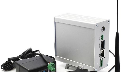 3G router UR5i SL för HSUPA med tillbehörspaket