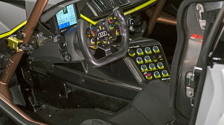 Audi R8 LMS GT2