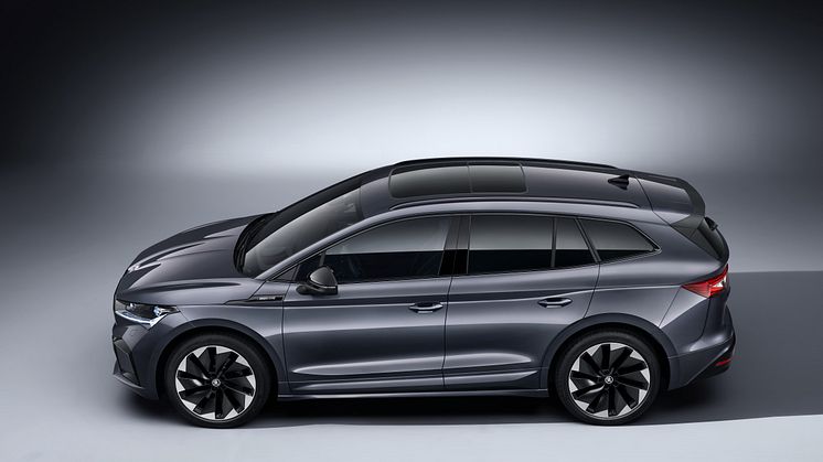 ŠKODA ENYAQ iV Sportline har sportslig styling og eksklusivt udstyr.