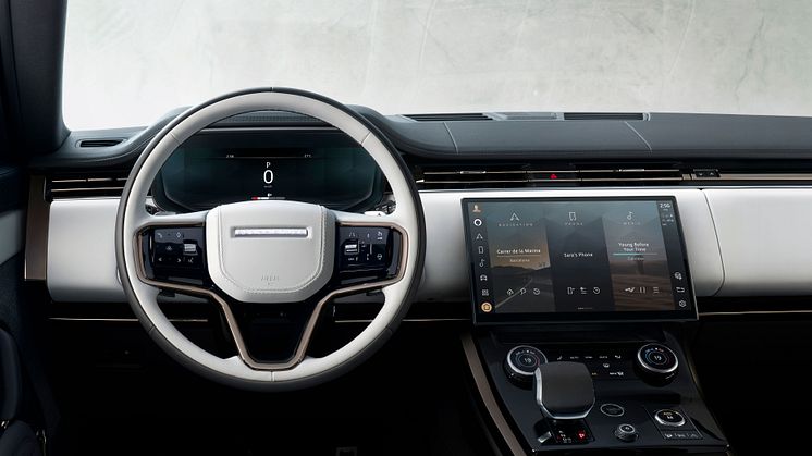 RRS_23MY_03_Interior_047_GLHD_ALT_100522