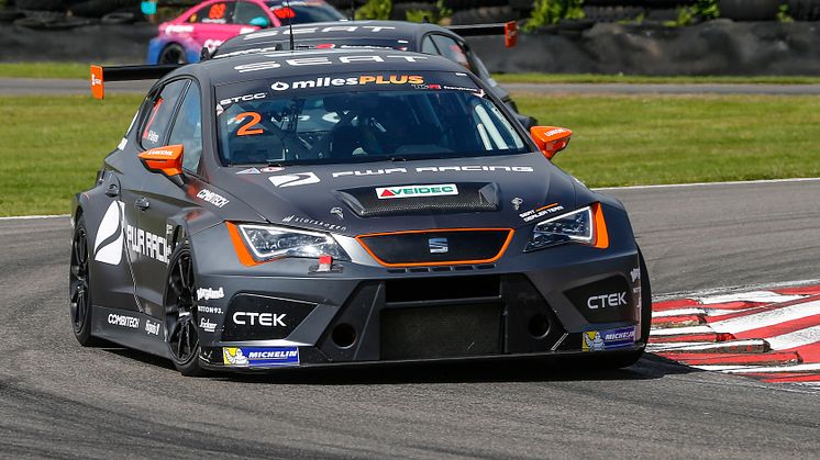 Samtliga bilar i STCC tankas med milesPLUS.